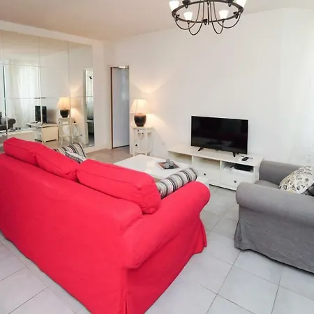 Coquelicot Five Stars Holiday House Nice