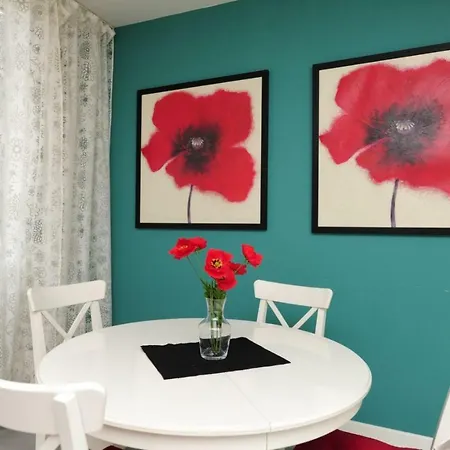 Coquelicot Five Stars Holiday House Apartment *